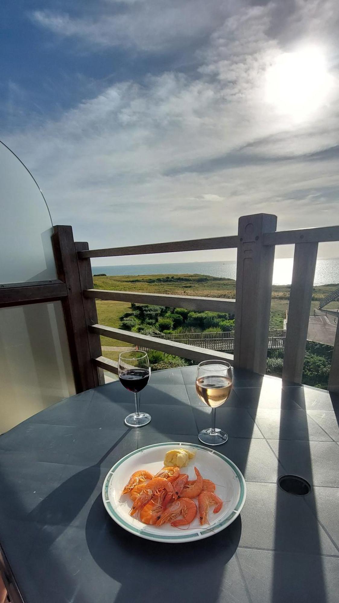 Le 246 - Duplex Face A La Mer Pour 4 Personnes, Wifi, Tv Full Sat, Parking Wimereux Exterior photo